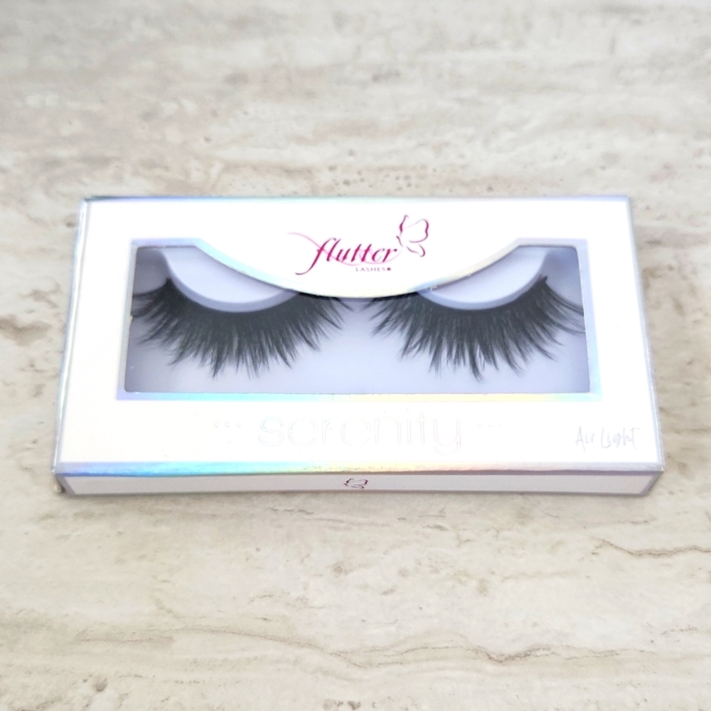 NWT Flutter Lashes Black Serenity air light lash extension pair. One size.